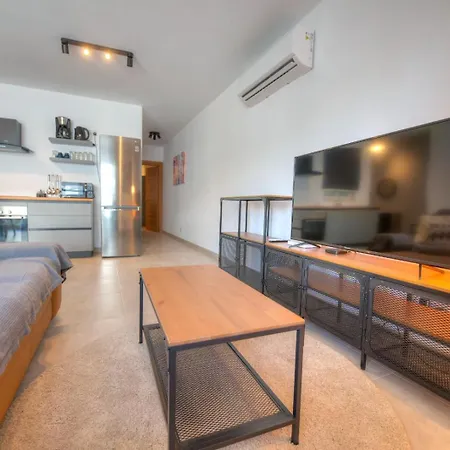 The Willows No 1 Apartment